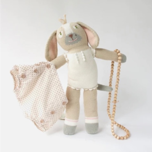 Blabla “Pearl The Dog” Peruvian Knit Doll - Picture 5 of 11